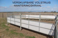 Verskuifbare volstruis hanterings kraal