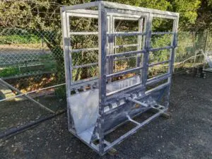 HANDLING CRATE - CATTLE