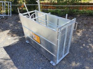 WEIGHING CRATE SHEEP RACEWAY: WEIGH BEAMS